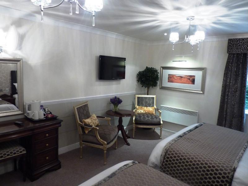The Belmore 4*